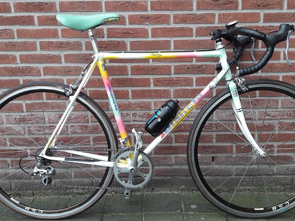 Bianchi-Columbus-55cm-Regenboog