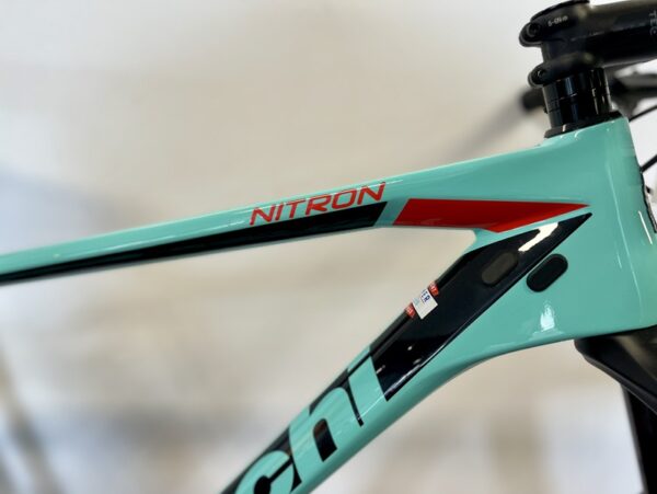 Bianchi-nitron-celeste-rood