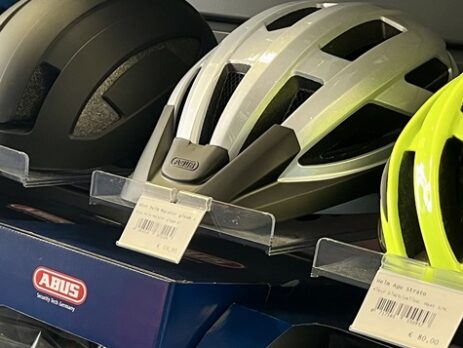 Warm-hoofd-fietshelm