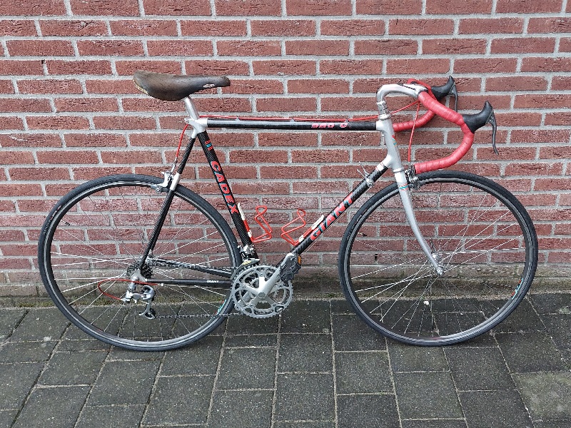 Giant Cadex Vintage 980C Carbon 24V 61cm Zwart Rood