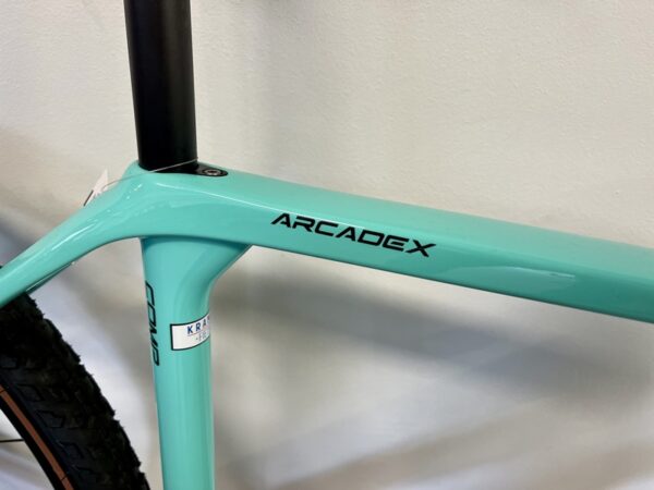 Celeste-arcadex-bianchi