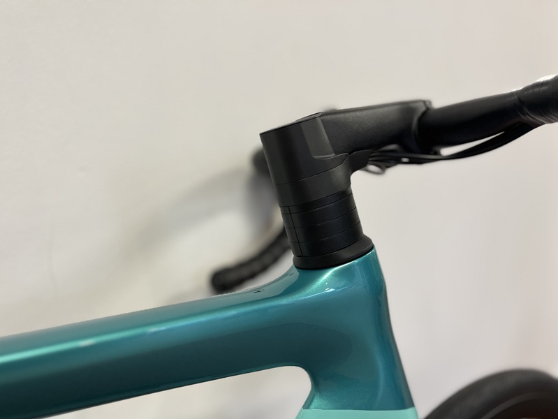 Racefiets-bianchi-race-oltre