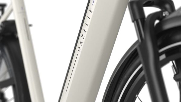 Ivory-white-C5-Grenoble