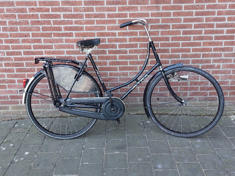 Altra Opoes Fiets Remnaaf 57cm Zwart