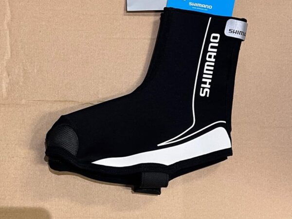 Zwarte-overschoenen-shimano
