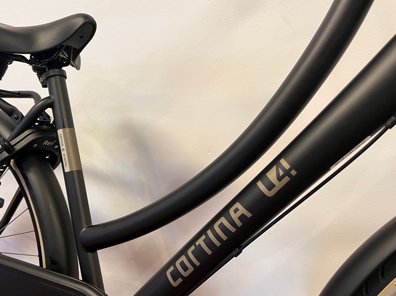 Cortina-u4-26-inch