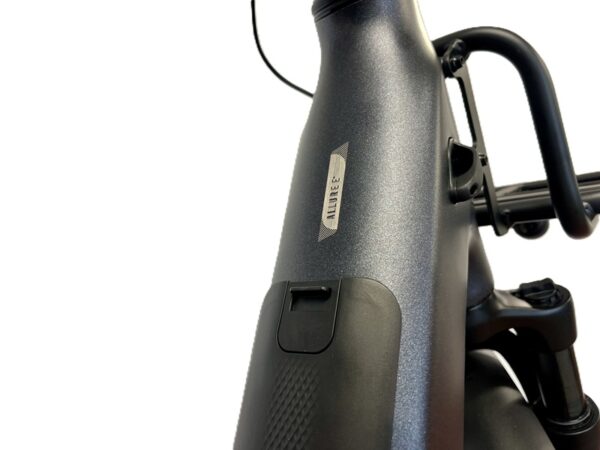 Giant-Liv-Allure-E+-1-black-diamond