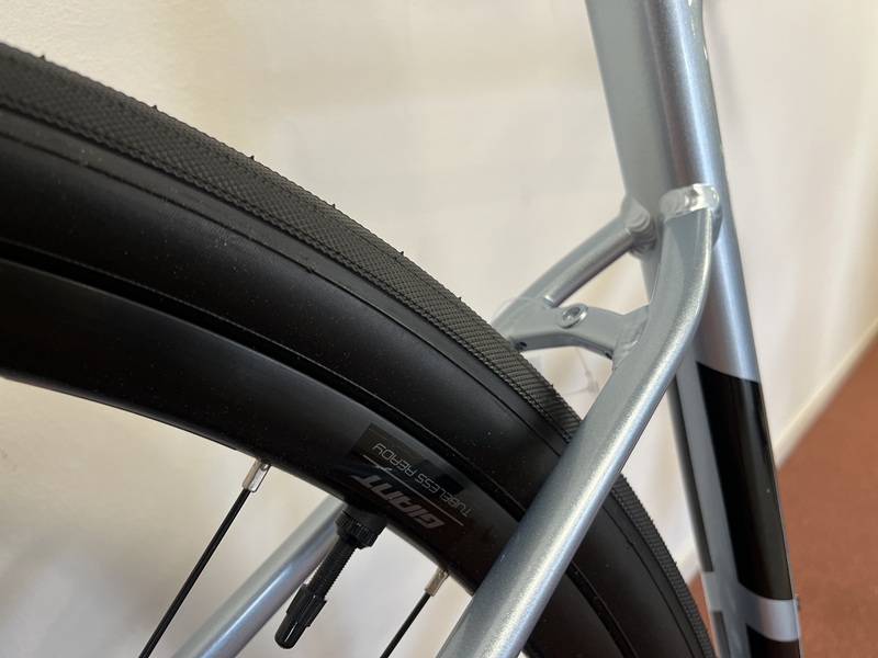 Sportfiets-fastroad-AR-2-Giant