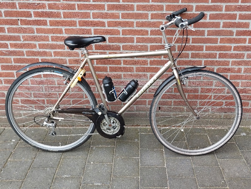 Giant Tourer 21V 57cm Beige