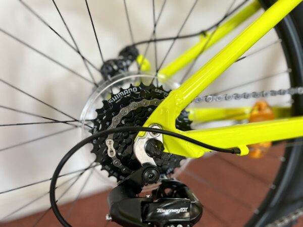 acid-yellow-full-glossy-mountainbike-bianchi-kinderen